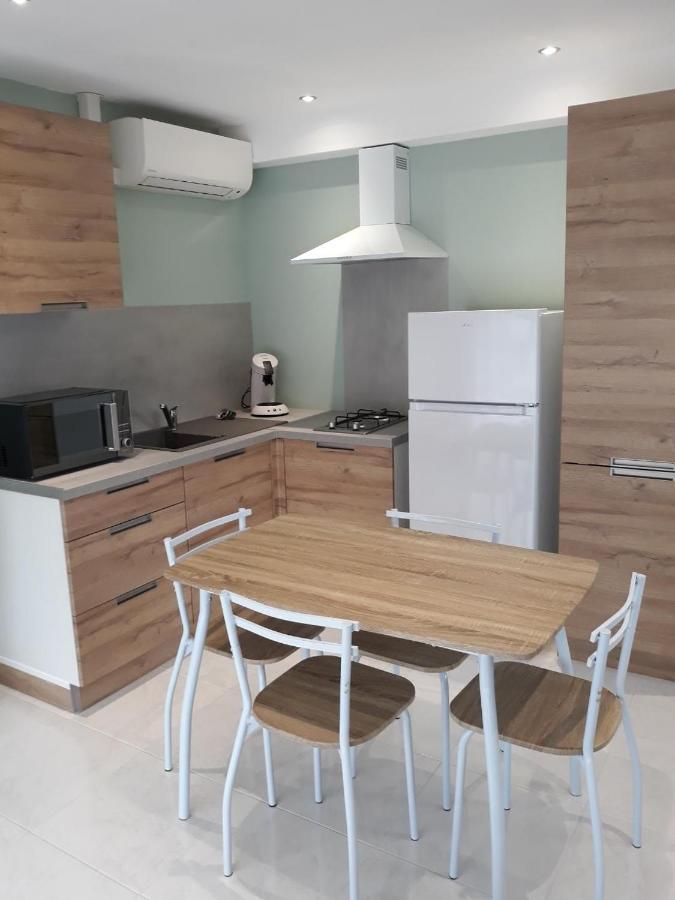 Maisonnette L'Olivier La Loge-aux-Chevres Kültér fotó